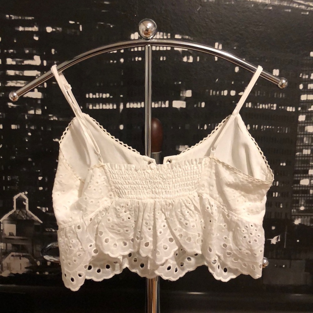 Cute White Lace Top - Picture 2 of 2